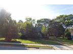 Plot For Sale In Downers Grove, Illinois