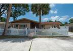 2209 Philippe Pkwy, Safety Harbor, FL 34695