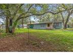 6315 Mosswood Dr, Seffner, FL 33584