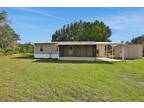 18868 SE 55th Pl, Ocklawaha, FL 32179