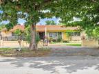 9861 32nd St SW, Miami, FL 33165