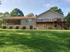 2208 Peninsula Dr. Jefferson City, TN