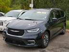 2021 Chrysler Pacifica Hybrid, 69K miles