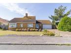 Langley Gardens, Cliftonville, CT9 3 bed detached bungalow for sale -