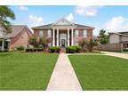 3860 LAKE LYNN Drive Gretna, LA