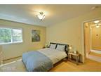 2 Bedrooms University Dr & Partridge Ave