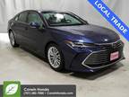 2019 Toyota Avalon White, 68K miles