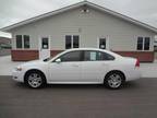 2016 Chevrolet Impala White, 100K miles