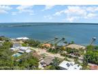 2119 N Indian River Dr, Cocoa, FL 32922