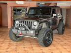 2017 Jeep Wrangler Unlimited Rubicon Sport Utility 4D Black,