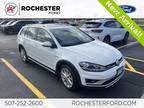 2019 Volkswagen Golf Alltrack TSI SE 4Motion w/ Power Moonroof