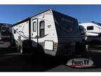 2015 Keystone Hideout 26RLS 29ft