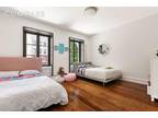 Condo For Sale In Manhattan, New York