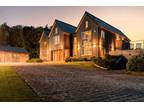 6 bedroom detached house for sale in Clitheroe Road, Knowle Green, PR3