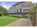 3 bed flat for sale in Springfield Road, CB4, Cambridge