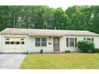 31 Mildred Ln Latham, NY