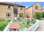 2 bedroom semi-detached house for sale in Boundary Close, Upper Stratton