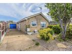 2 bedroom detached bungalow for sale in Silver Gardens, Belton - 35596261 on