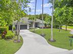 36 Cayman Pl, Palm Beach Gardens, FL 33418