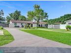 13992 Lake George Ct, Miami Lakes, FL 33014