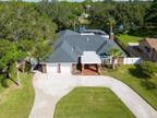 8639 Maidstone Ct, Seminole, FL 33777