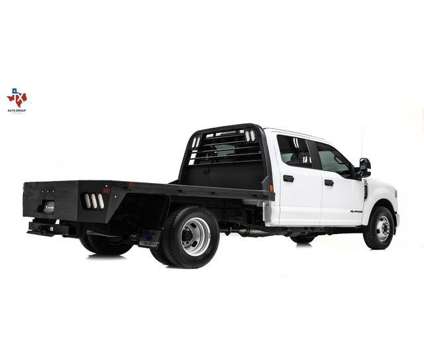 2021 Ford F350 Super Duty Crew Cab &amp; Chassis for sale is a White 2021 Ford F-350 Super Duty Car for Sale in Houston TX