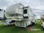 2022 Keystone Montana 3121RL 35ft