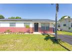 4411 61st St NW, North Lauderdale, FL 33319