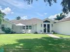 19 River Dr, Tequesta, FL 33469