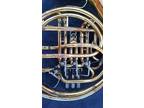 King Model 2269 Double French Horn In Carry Case
