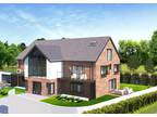 5 bedroom detached house for sale in Manor Road, HP10