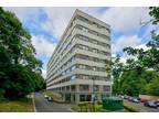 2 bed flat for sale in Hubert Road, CM14, Brentwood