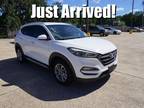 2017 Hyundai Tucson White, 80K miles