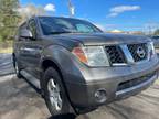 2006 Nissan Pathfinder LE 4dr SUV