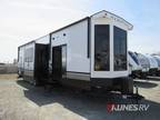 2023 Cross Roads Hampton Destination 388FKL 42ft