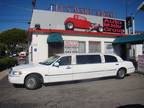 2002 Lincoln Town Car Executive Sedan 4D