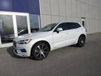 2019 Volvo XC60 White, 33K miles