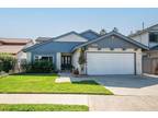17938 Raymer St, Sherwood Forest, CA 91325