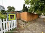 2 Bedroom 1 Bath In Portland OR 97206