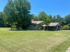 1902 COUNTRY CLUB LN, Clarksville, AR 72830 Single Family Residence For Sale