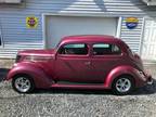 1937 Ford 2 door Sedan