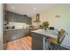 1 bedroom apartment for sale in Channel Way, Southampton, Hampshire, SO14