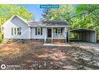 2 Sommerset Dr, Clayton, NC 27520