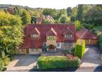 5 bedroom detached house for sale in Oxfordshire, RG9 - 35884938 on