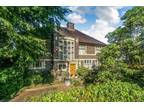 6 bedroom detached house for sale in South Croydon, CR2 - 35884930 on