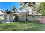 Home For Rent In Sarasota, Florida