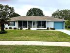 12605 Bay Hill Dr, Grand Island, FL 32735