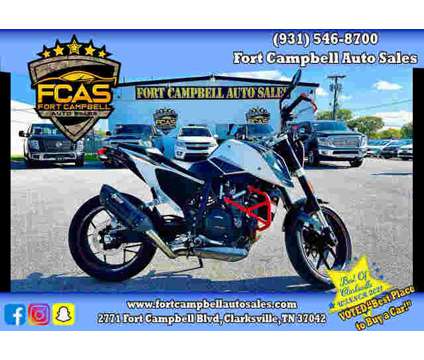 2017 KTM 690 Duke for sale is a White 2017 KTM Duke Motorcycle in Clarksville TN