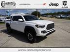 2023 Toyota Tacoma White, 4K miles