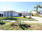 6605 S Sherbourne Dr - Houses in Los Angeles, CA